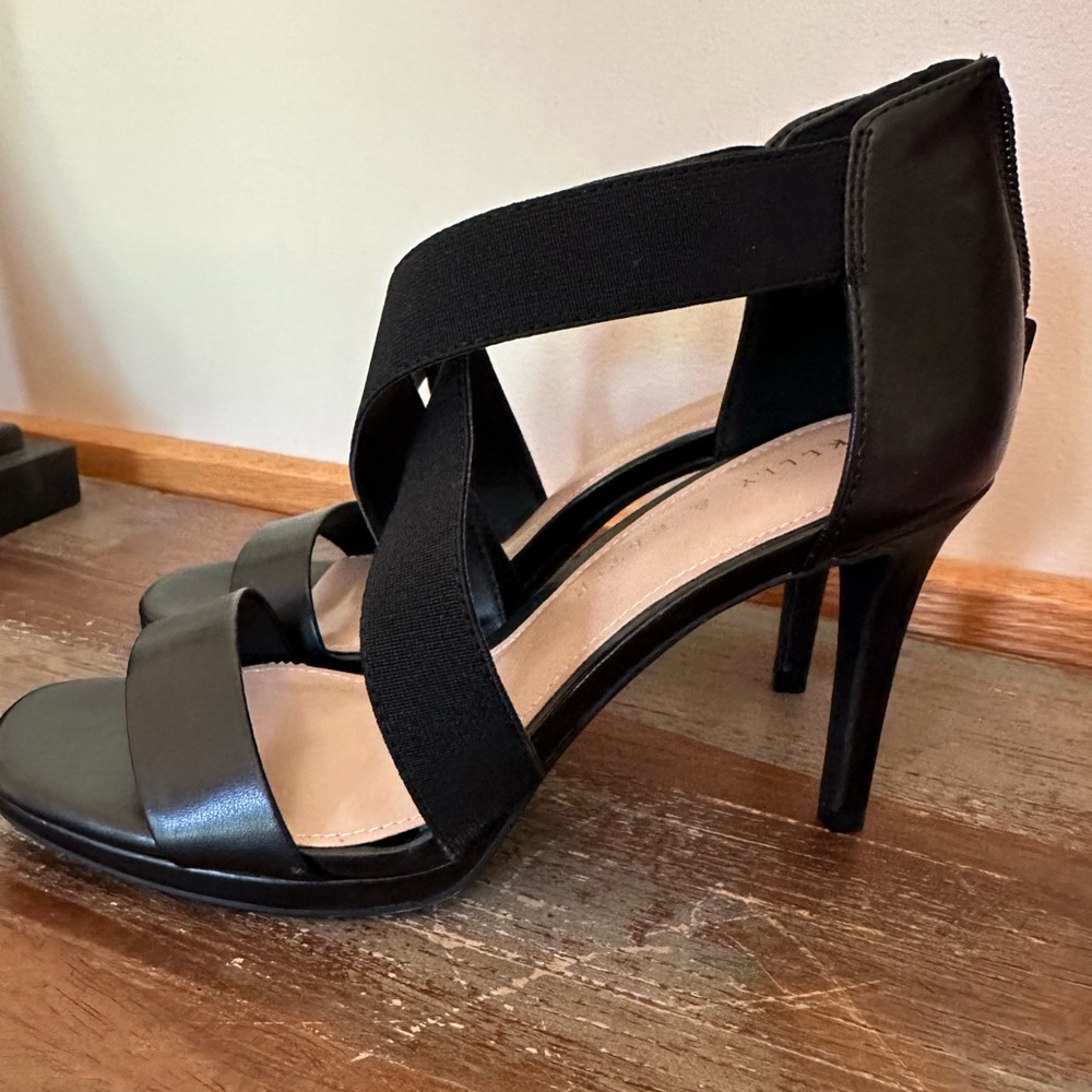Kelly & Katie high heel strappy black 8M new unworn zipper back elastic strap - Picture 4 of 10